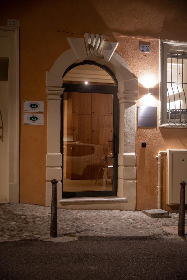 Calcirelli Suites Верона Екстер'єр фото